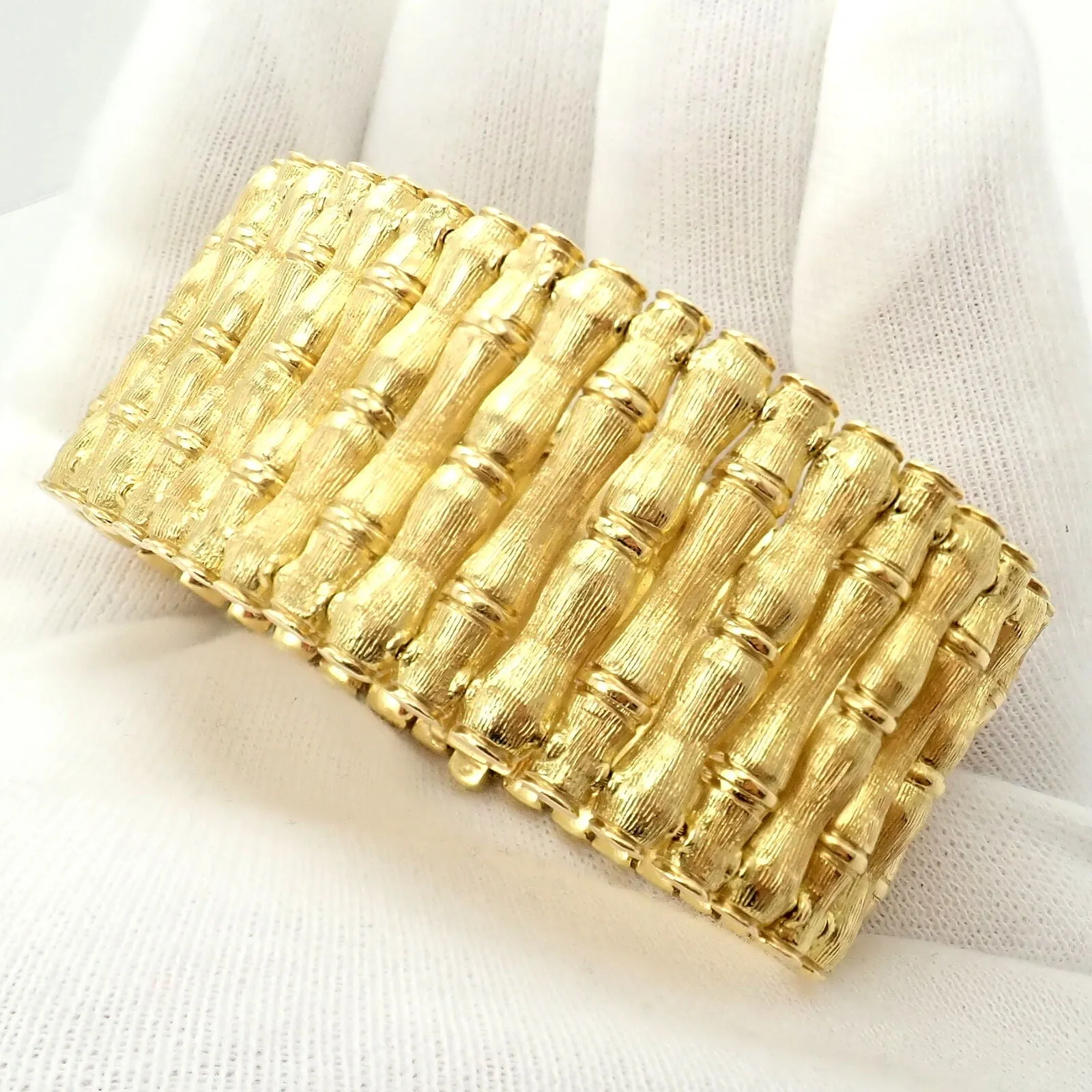 Authentic! Roberto Coin 18k Yellow Gold Diamond Large Wide Bamboo Bracelet