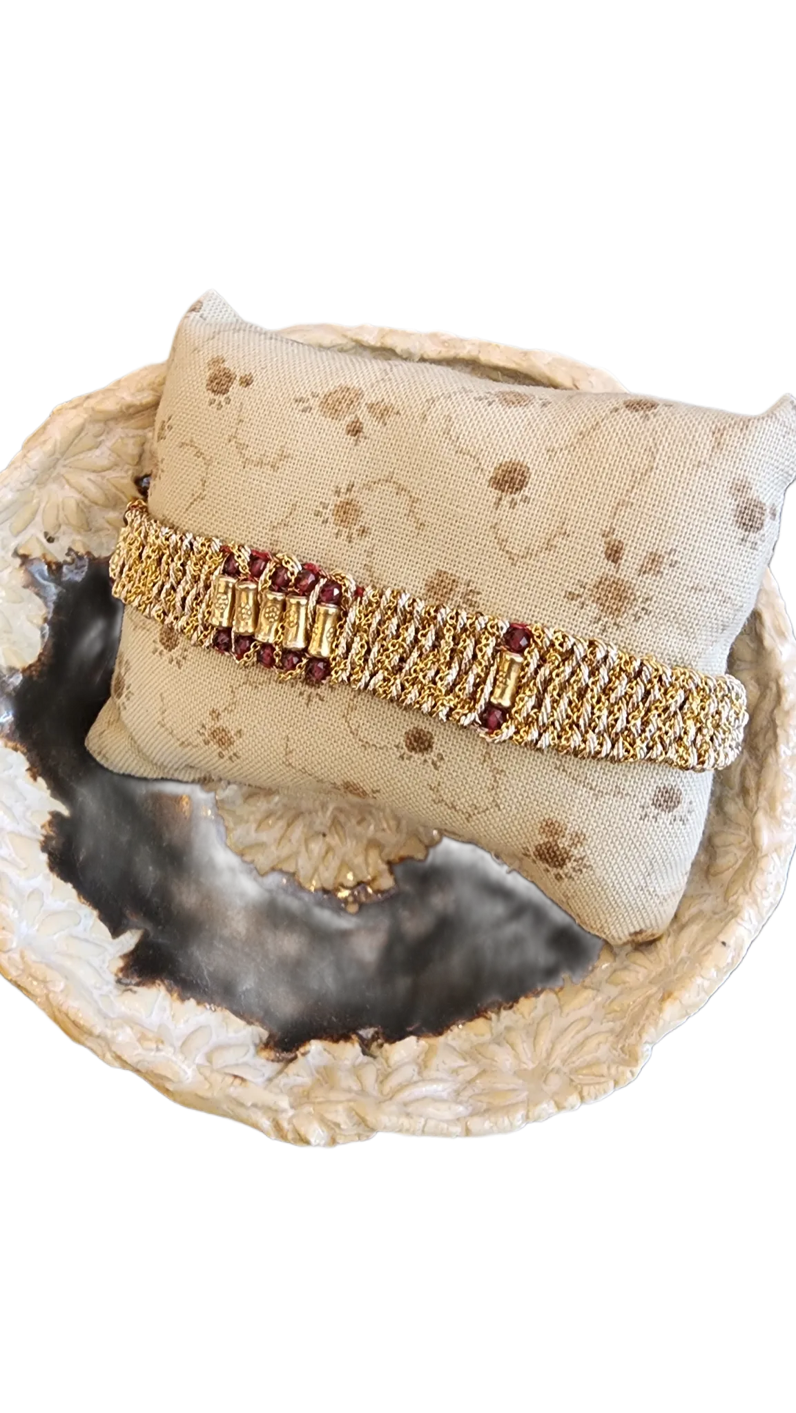 Hand loom gold plated bracelet - Dheli