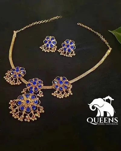 JAYAPRADHA GARNET NECKLACE