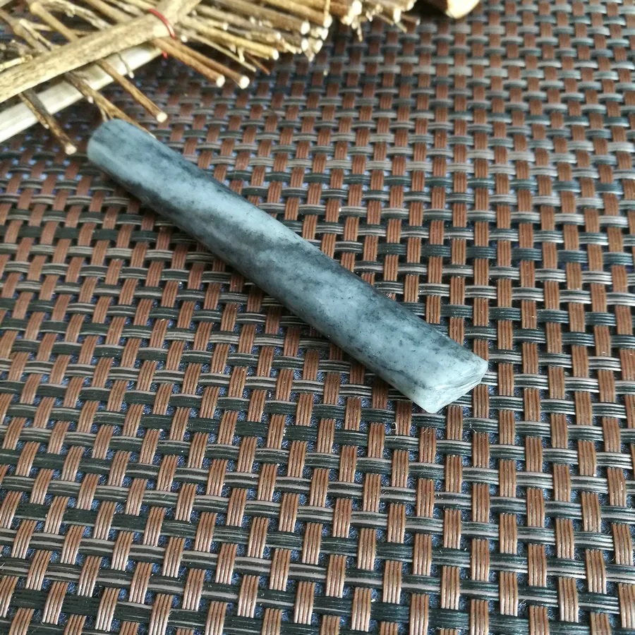 Natural Hetian Jade Rough Nephrite Raw (27g,8.5X1.2cm)