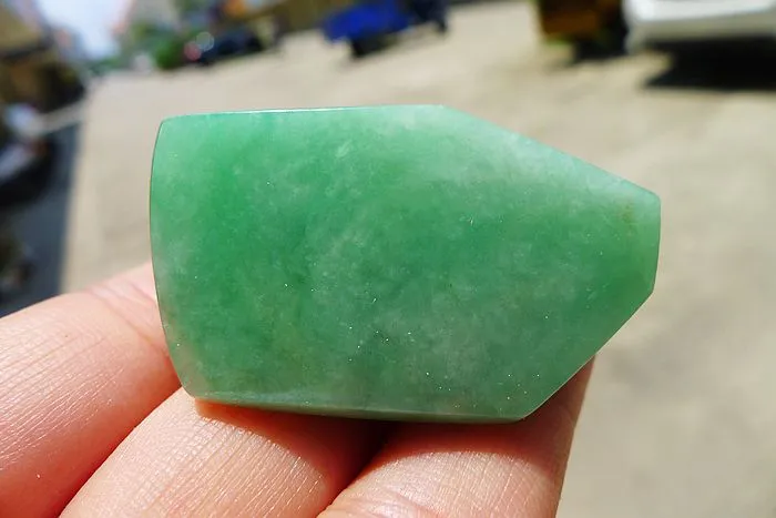 Natural Jade Rough Jadeite Raw (64g,4.7X3X2.2cm)