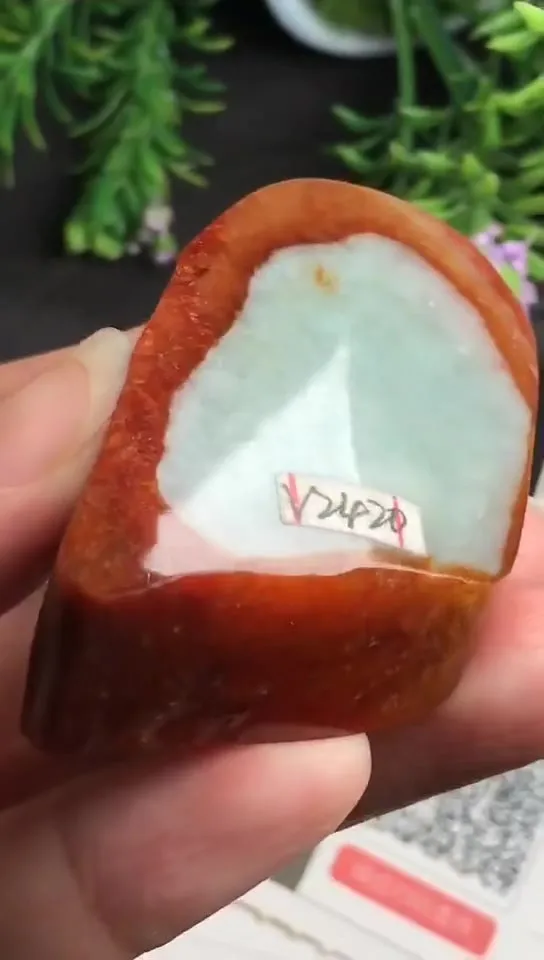Natural Jade Rough Jadeite Raw (65g,5.3x3.3x1.7cm)-V2420