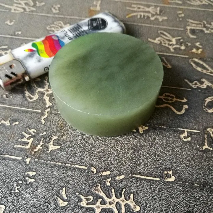 Natural Kunlun Jade Rough Nephrite Raw (129g, 5.4X1.9cm)