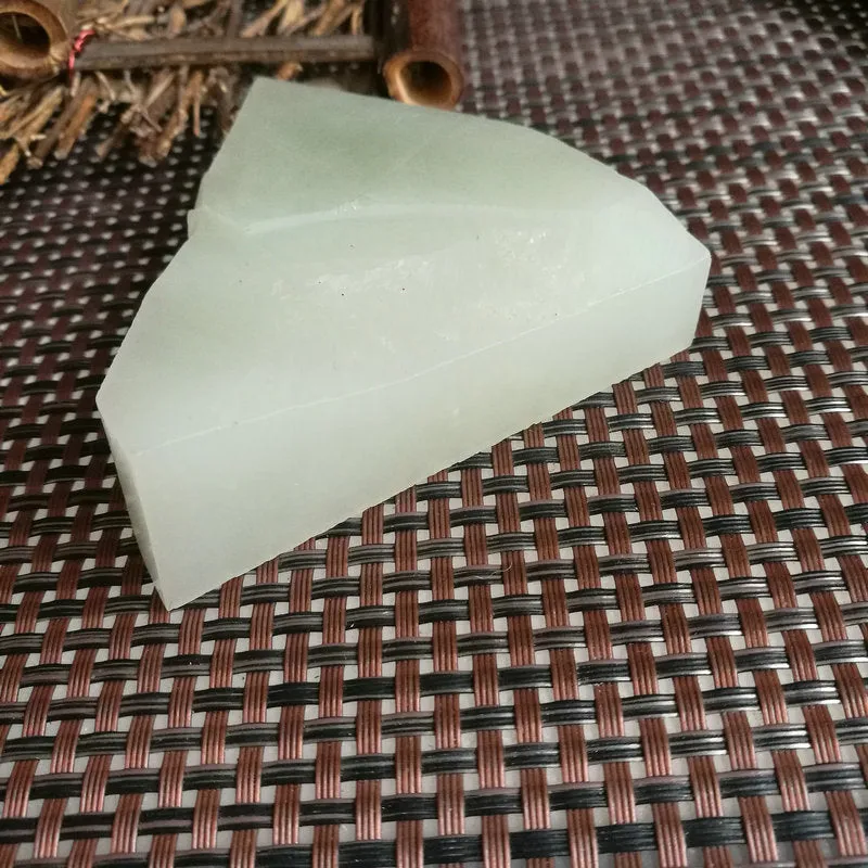 Natural Kunlun Jade Rough Nephrite Raw (200g,7.5X7X2.5cm)