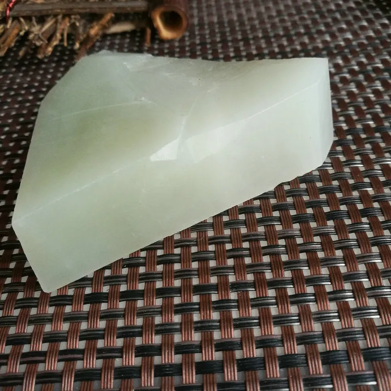 Natural Kunlun Jade Rough Nephrite Raw (200g,7.5X7X2.5cm)