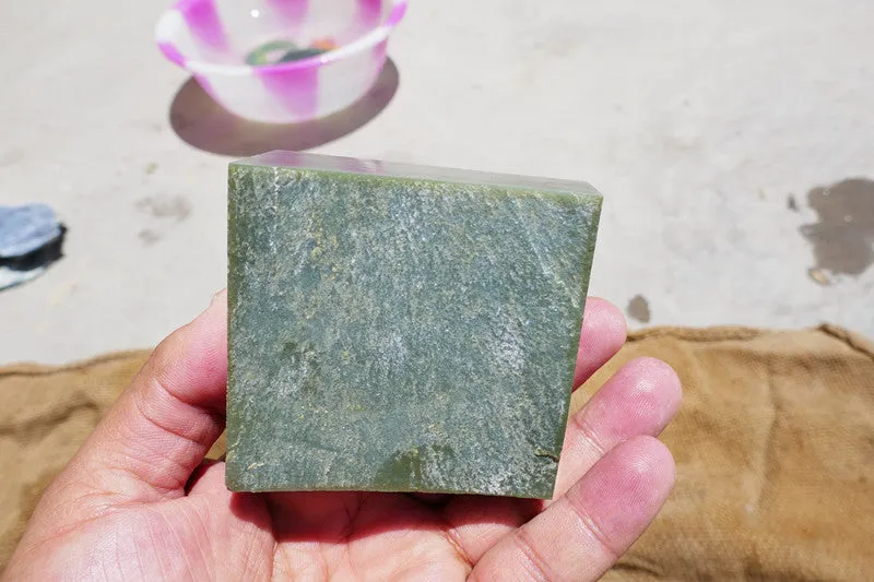 Natural Kunlun Jade Rough Nephrite Raw (344g, 6.8X6.5X1.8cm)