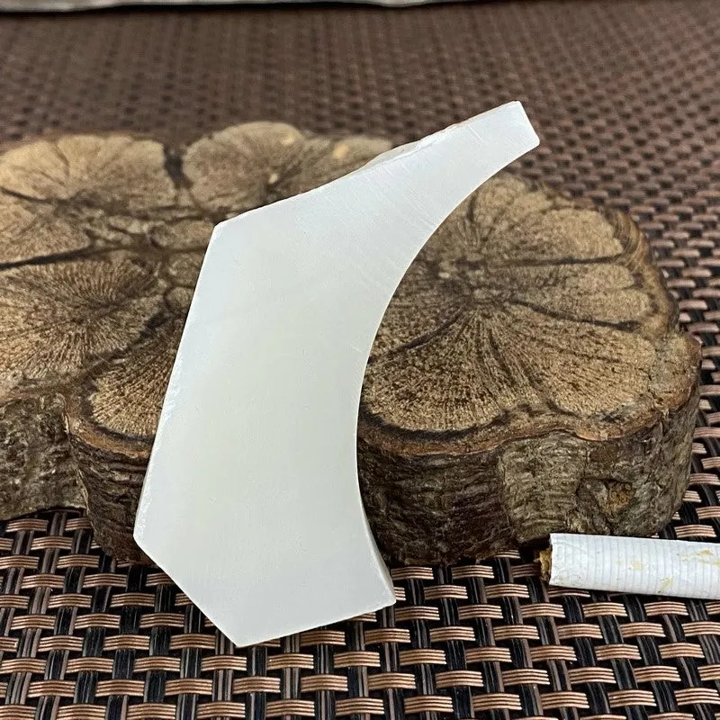 Natural Kunlun Jade Rough Nephrite Raw (54g,7.7X3.4X1.3cm)