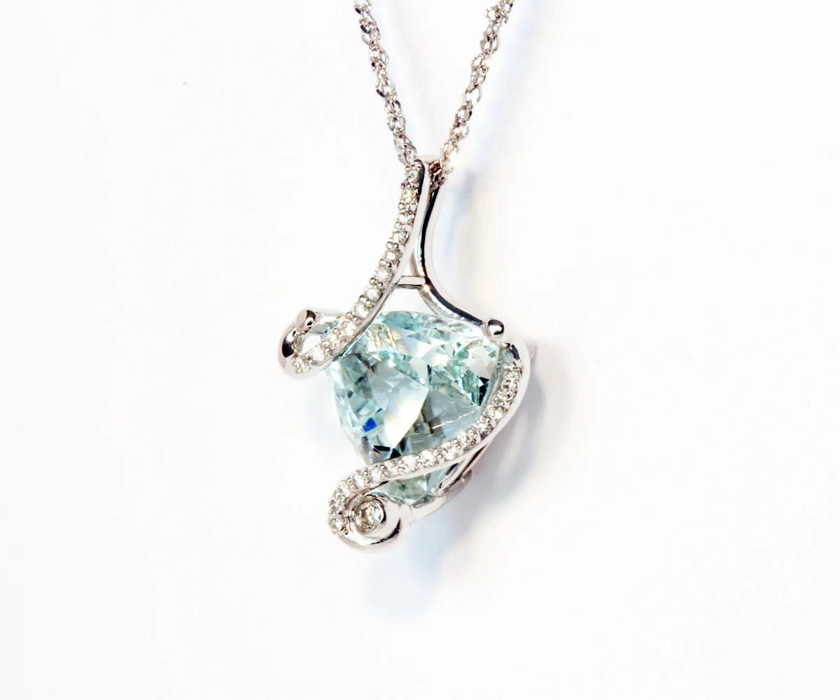 Ribbon Twist Aquamarine and Diamond Necklace