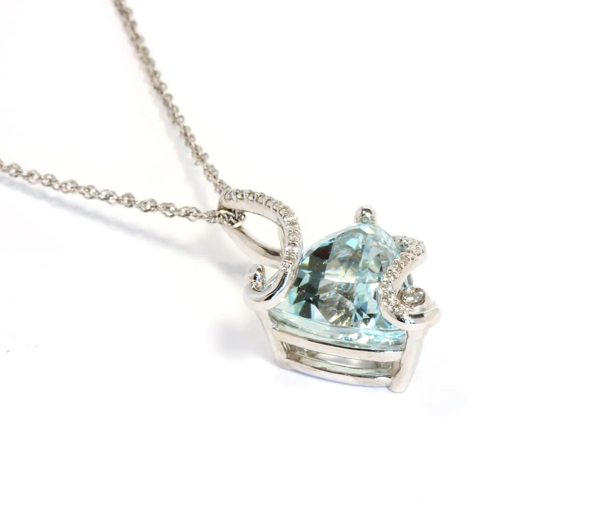 Ribbon Twist Aquamarine and Diamond Necklace