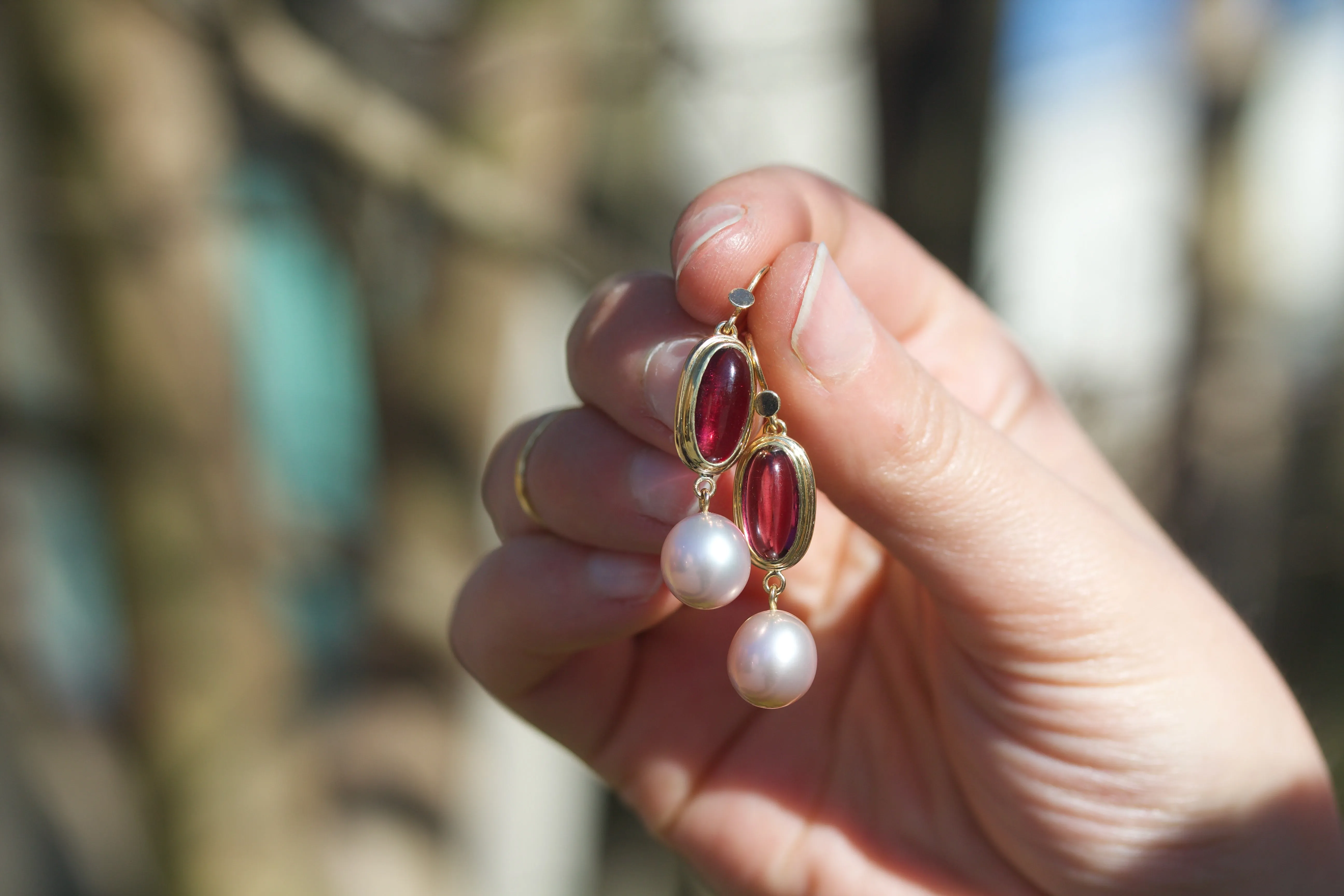 Vermeer Garnet & Pearl Earring